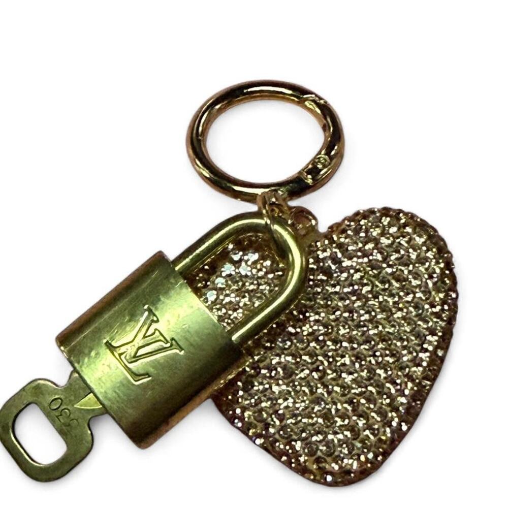Louis Vuitton Lock & Key Rhinestone Copper Gold Heart Keychain Bag Charm Glamour
